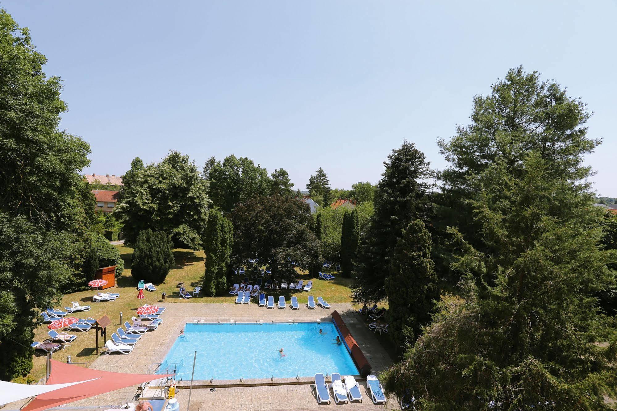 Ensana Thermal Sárvár Extérieur photo